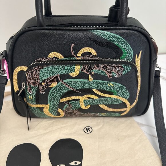 MIN & MON Marino Medium Crossbody Black Leather Bag NWOT - Picture 2 of 8